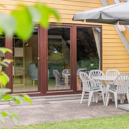 Ferienwohnpark Nurdachhaus Typ 8 Ndt 119 Holiday home Immenstaad am Bodensee